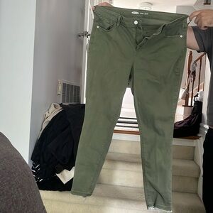Green jeans rockstar brand from old navy